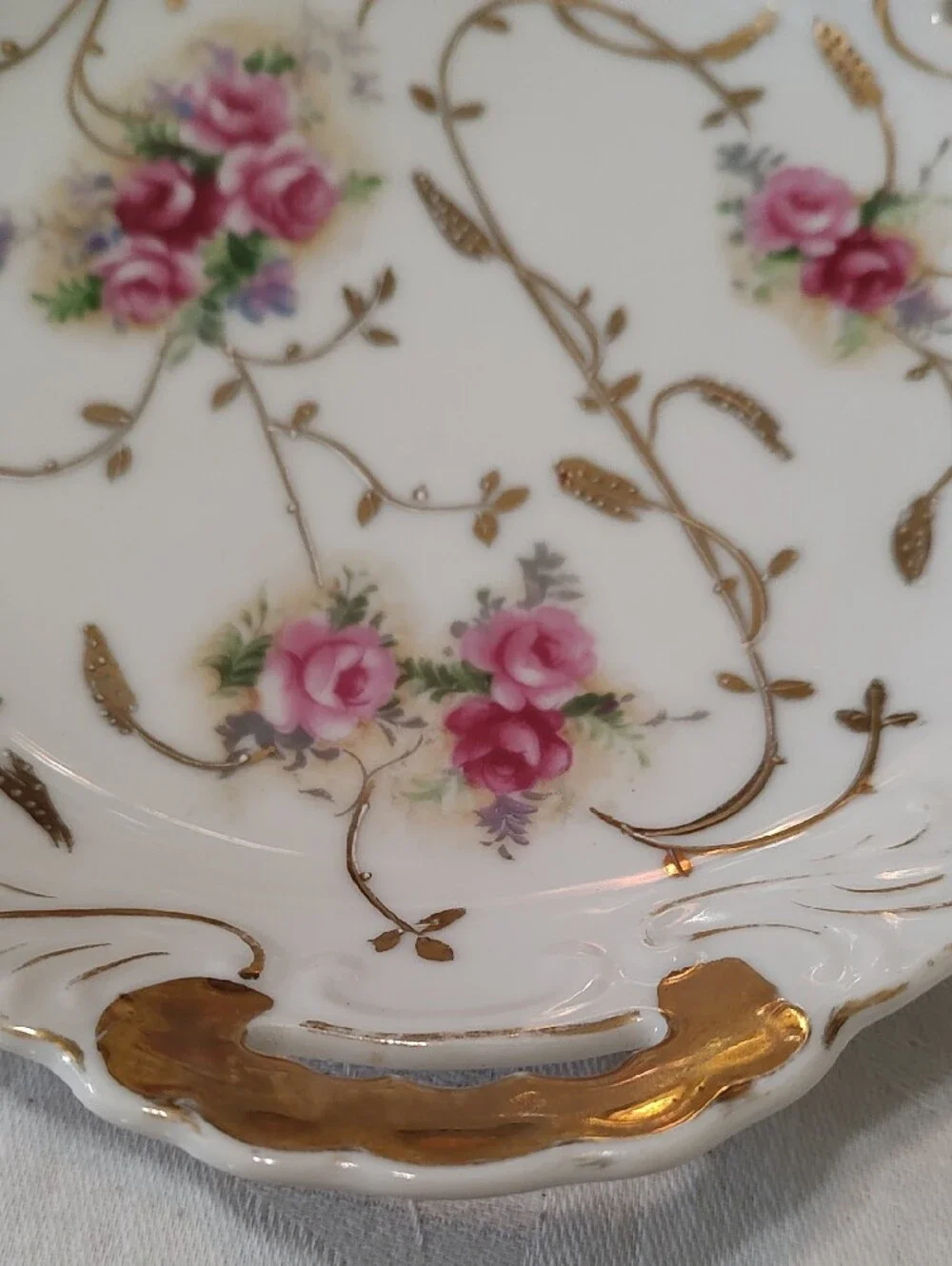 Beautiful 19th century antique German Porcelain Crossed -arrows marked Plate